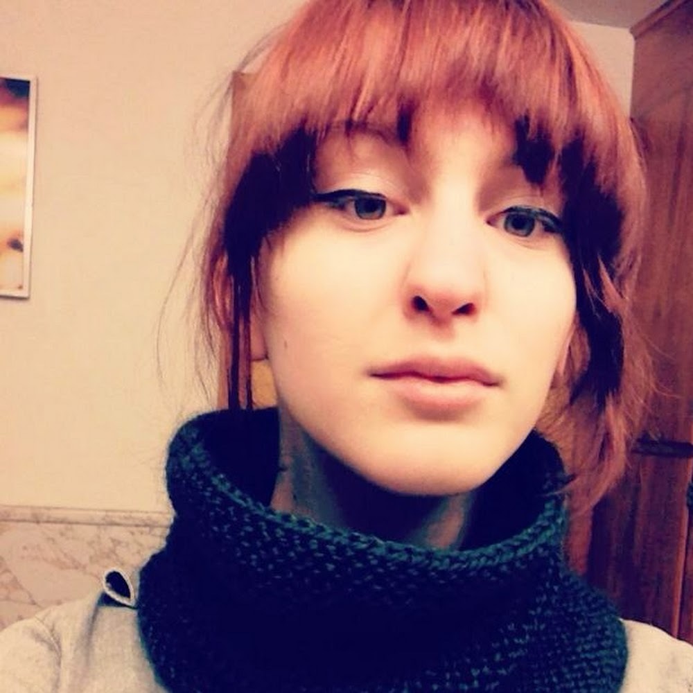 Meet your Posher, Adrienne